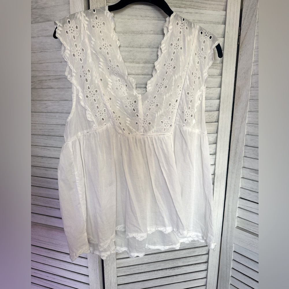 Lucky Brand White Eyelet Blouse